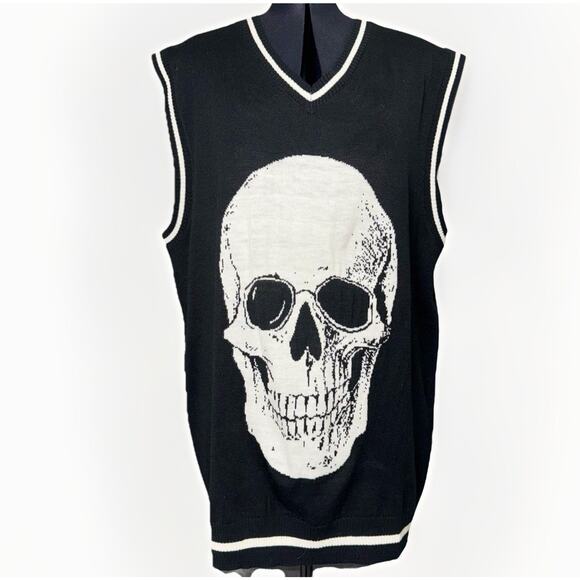 Skull Knit Sleeveless Sweater Vest Women’s 1X Long Black White Gothic Emo Preppy - Picture 1 of 7